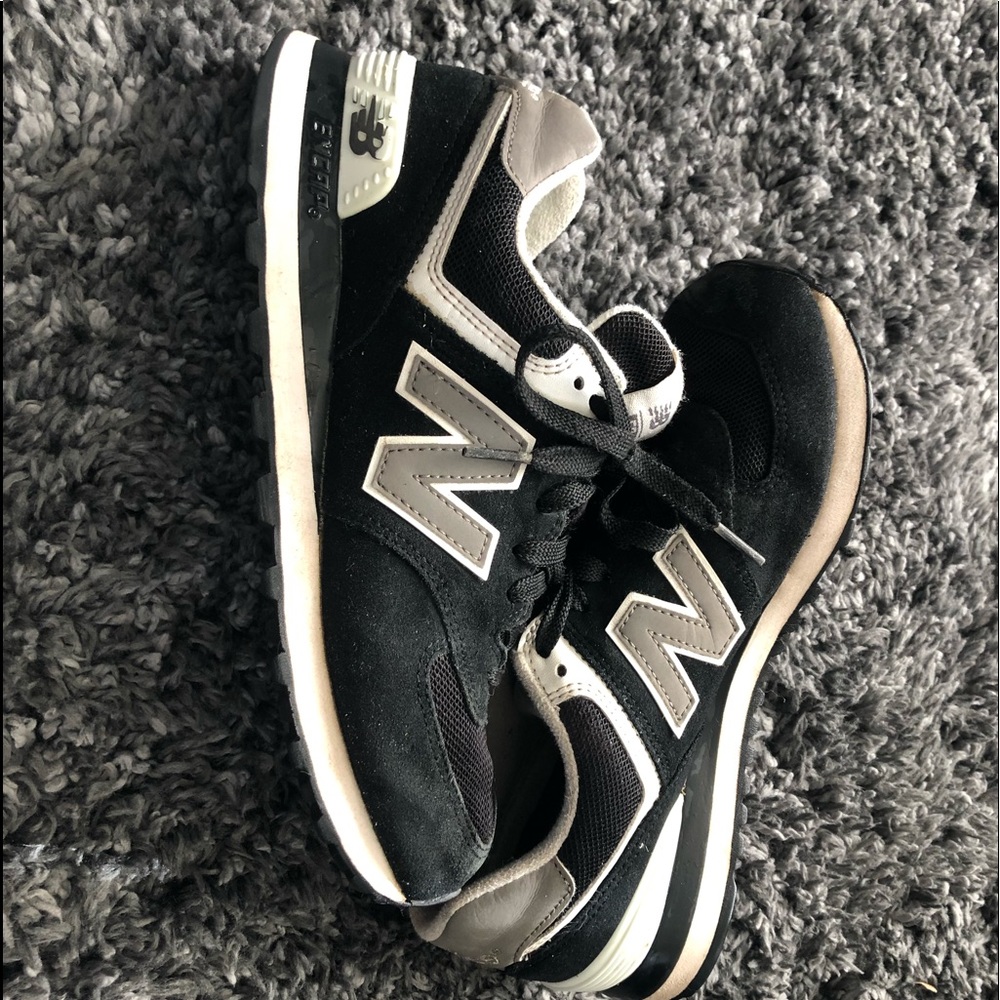 New Balance 574 Men’s 7 Woman’s 8